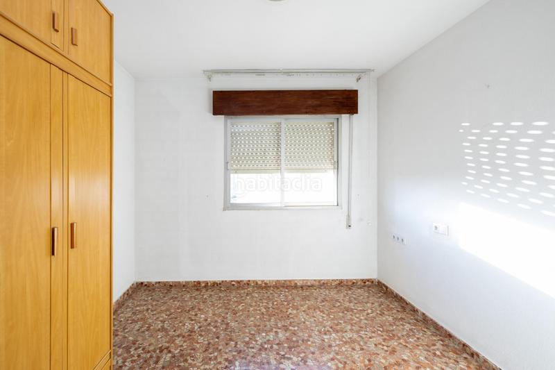 Foto c0f0ec0a-bb38-42fb-ba0d-c15b5b8ec679. Local comercial a Camino de Ronda Granada