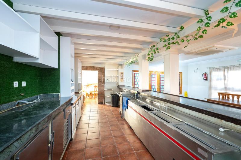 Foto d0382dbc-8a3a-4748-946c-7d80826b8375. Local comercial a Camino de Ronda Granada