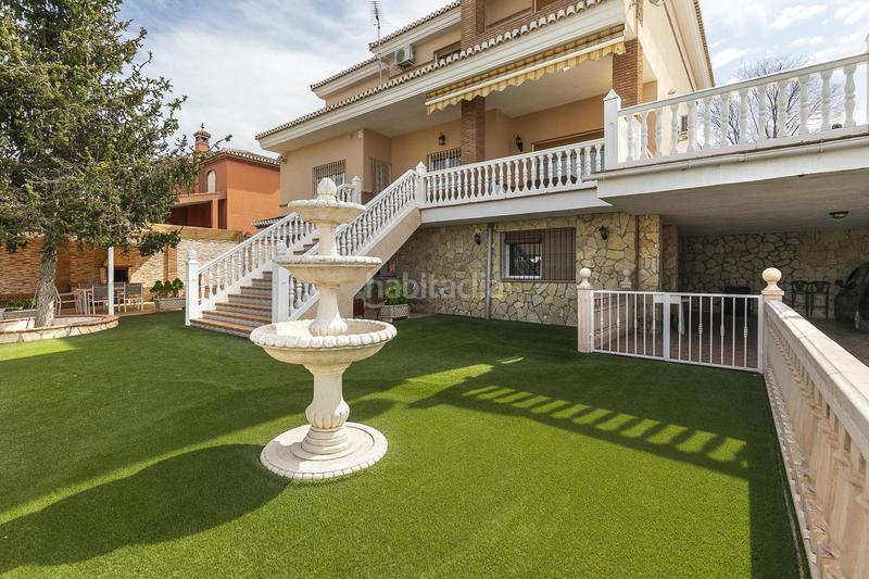 Foto 502ee832-2fdf-45a2-99b3-b043595cdc80. Chalet gran chalet independiente en lachar en Láchar