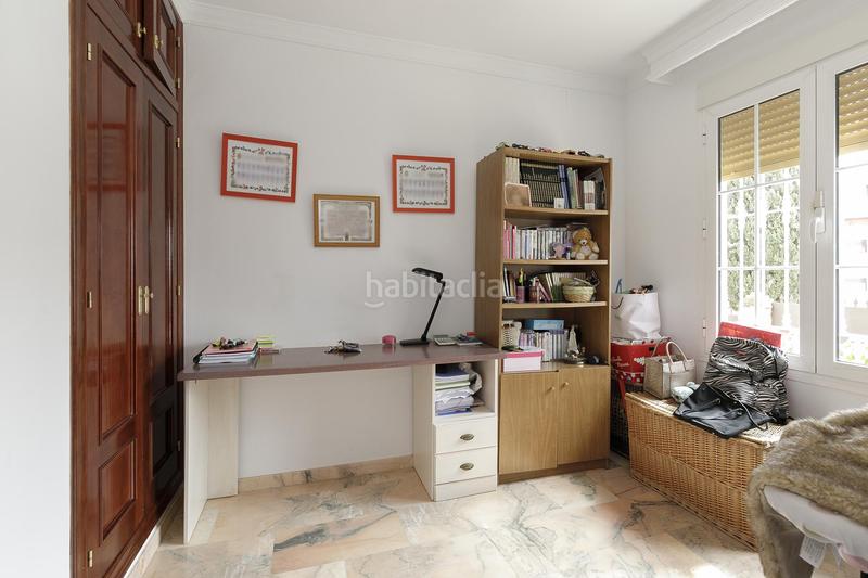 Foto bdc7cb33-dd65-4e56-b733-64eb0e0dd2f9. Chalet gran chalet independiente en lachar en Láchar