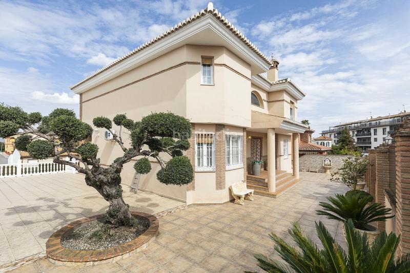 Foto cbf3114d-7c65-41e4-a85e-4a1ce198b5bc. Chalet gran chalet independiente en lachar en Láchar