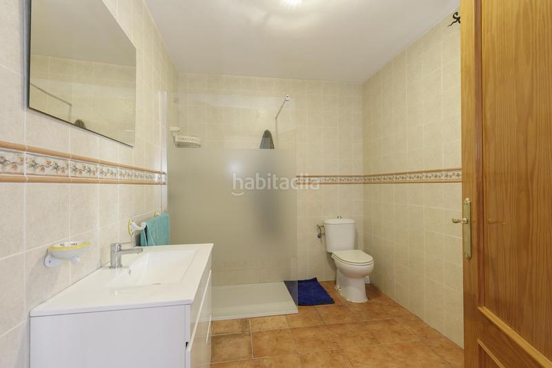 Foto da1f289b-d789-4693-9924-5d71e20a1869. Chalet gran chalet independiente en lachar en Láchar