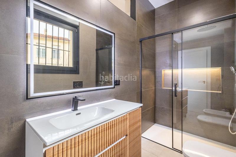 Foto 587e1867-794c-434b-9b01-9f5b4a32a787. Piso loft de lujo a estrenar en Camino de los Neveros - Serrallo Granada