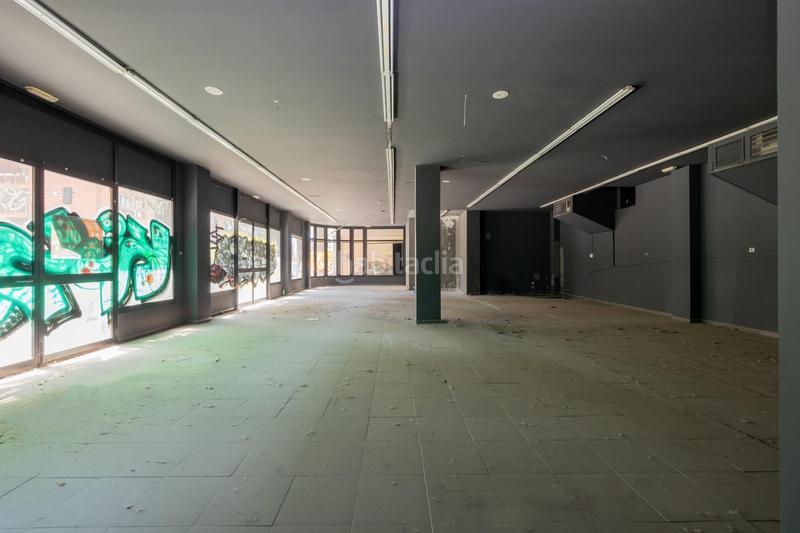 Foto 333b9595-5de3-4f5a-82e6-83a49199a2e2. Geschäftsraum in Rosaleda - Juventud Granada