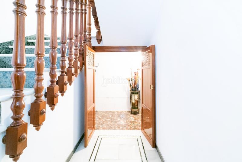 Foto 47e71fda-49c0-4d5e-bf78-f877d61b2bd2. Casa adosada en calle de las parras 2 oportunidad única! casa adosada haciendo esquina , granada en Maracena