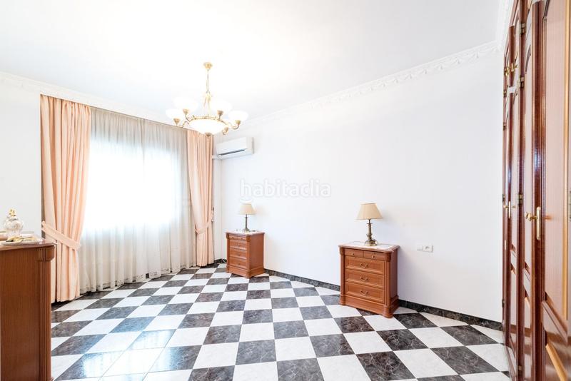 Foto d66a9d12-9e4d-4e1e-809f-8fd185d39622. Casa adosada en calle de las parras 2 oportunidad única! casa adosada haciendo esquina , granada en Maracena