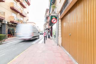 Local Comercial a Avenida de la fuente 1. Oportunidad única local comercial en pleno centro de peligros