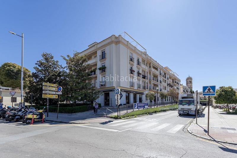 Foto 0b0ce2d5-cdd1-4427-b9f0-f6f0c484991d. Local commercial dans calle rector lópez argüeta 23 dans Granada