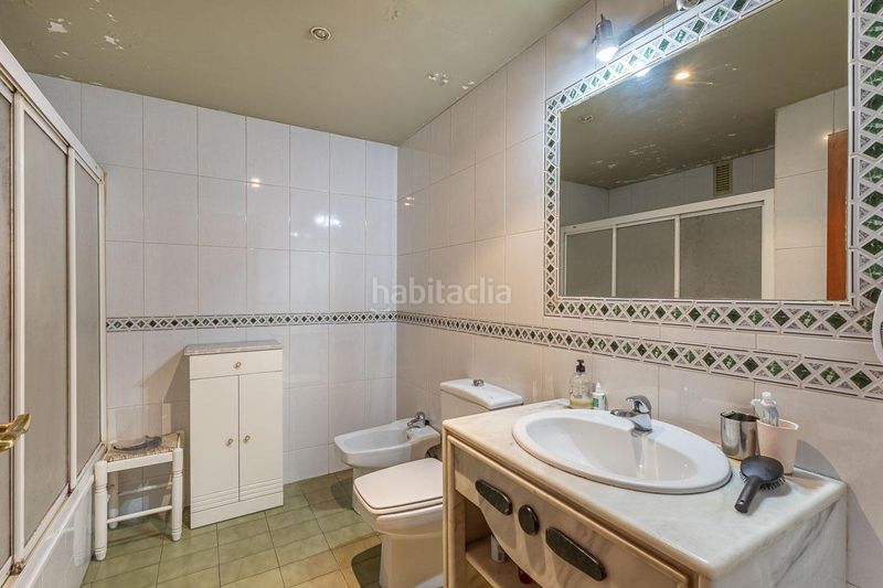 Foto 79050bb4-4410-48e8-b810-6ba67bcad451. Pis amb aparcament piscina a San Matías - Realejo Granada