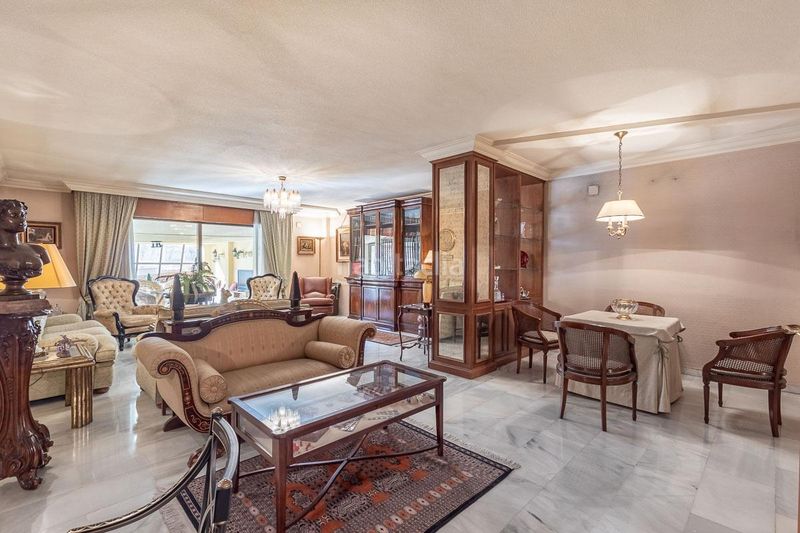 Foto e5176f56-3f02-42db-863d-b58b5604da53. Pis amb aparcament piscina a San Matías - Realejo Granada