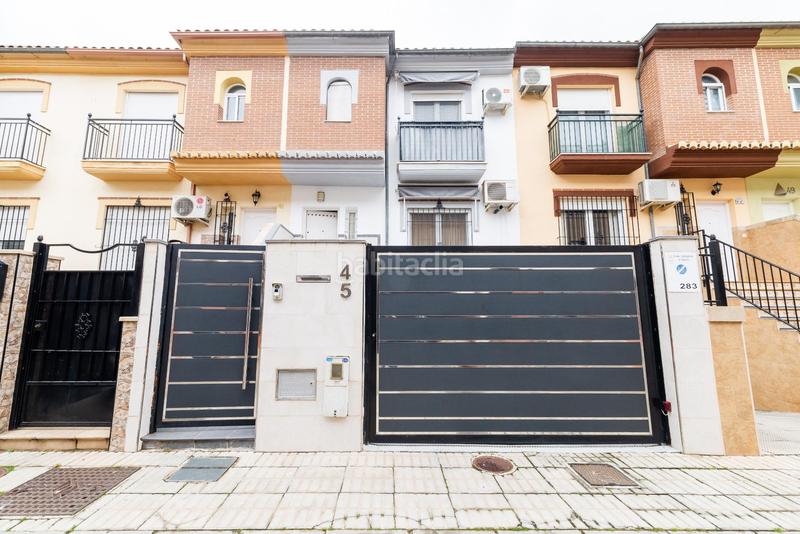 Foto 374eb87a-b0da-4227-a3b8-cf8f554b021e. Casa adosada en calle alcalde e. muñoz arevalo 45 preciosa casa adosada en la mejor zona en Santa Fe