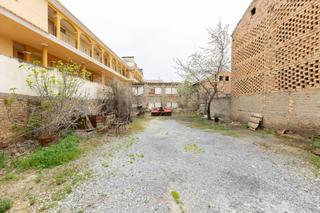 Terreny residencial a Casco Histórico. Gran oportunidad en churriana de la vega  terreno con potencial!