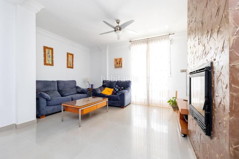 Foto 206707f5-d451-4206-abdf-aa06b1a4f18d. Chalet estupenda vivienda en urb. los chopos de las gabias en Gabias (Las)