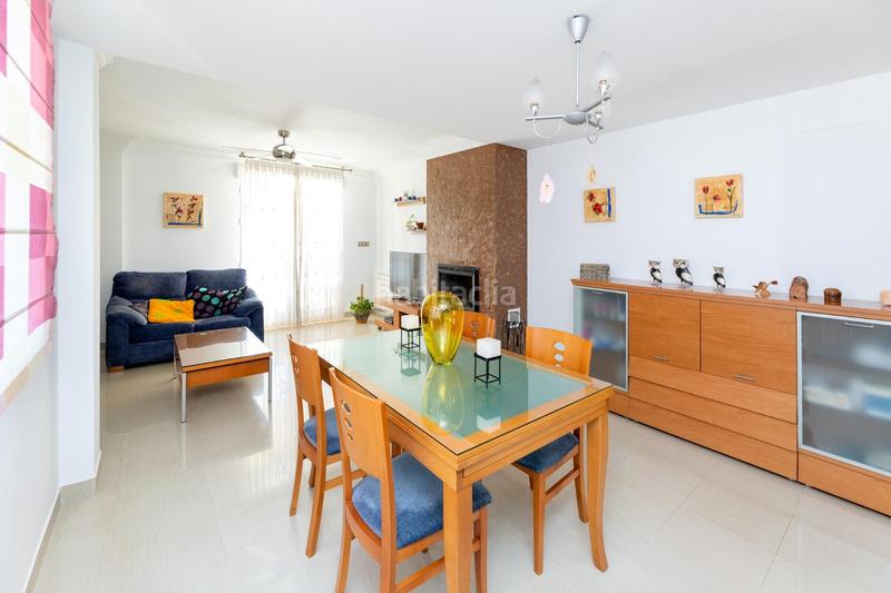 Foto 44af8beb-f756-4b93-a25a-c32bfecd3a9c. Chalet estupenda vivienda en urb. los chopos de las gabias en Gabias (Las)
