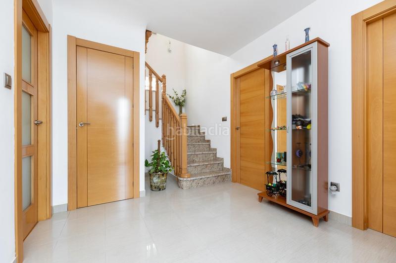 Foto 621501d8-f1d5-4bd8-94a6-90e9b02adf32. Chalet estupenda vivienda en urb. los chopos de las gabias en Gabias (Las)