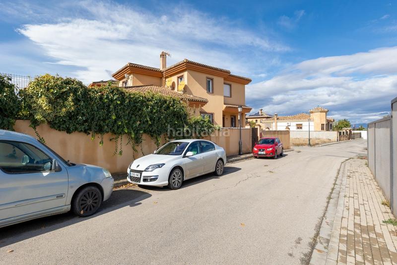 Foto f1cf007a-ceb5-4458-84e7-e95e578954d2. Chalet estupenda vivienda en urb. los chopos de las gabias en Gabias (Las)
