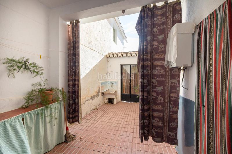 Foto 8105c2de-7347-4900-bb19-b93a29e54983. Masia a Albuñuelas