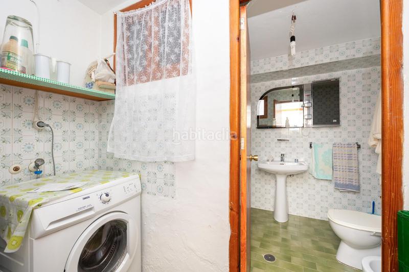 Foto e1dadd85-38d8-428e-af7c-a6f0123ae0c9. Masia a Albuñuelas