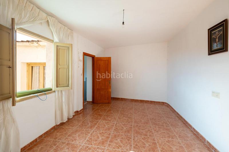 Foto e7a12bfd-b120-4f32-90ae-4f6cb169a3d4. Masia a Albuñuelas