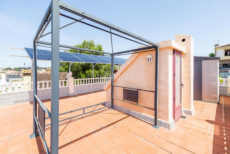 Foto 8a65a8ae-6e92-42ba-a181-d98a8b899921. Chalet en calle peral 23 espectacular chlaet en el cortijo del aire en Albolote