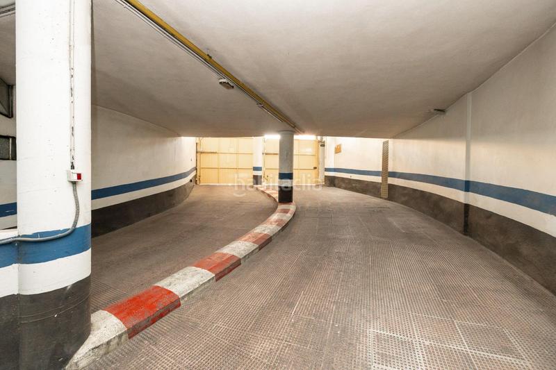 Foto 183c5f29-7c9e-4ece-88dc-d48c71f29fb9. Posto auto in Barrio de Zaidín Granada