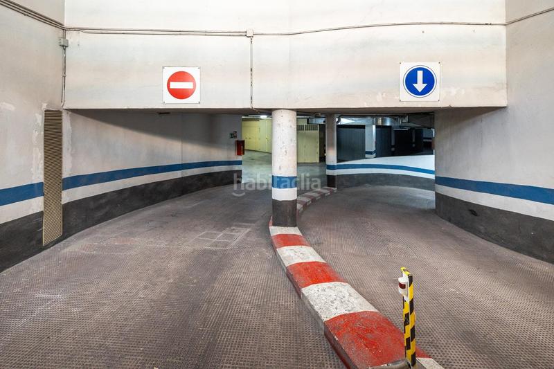 Foto eca1d85f-be94-47ce-9757-c1e029090130. Posto auto in Barrio de Zaidín Granada