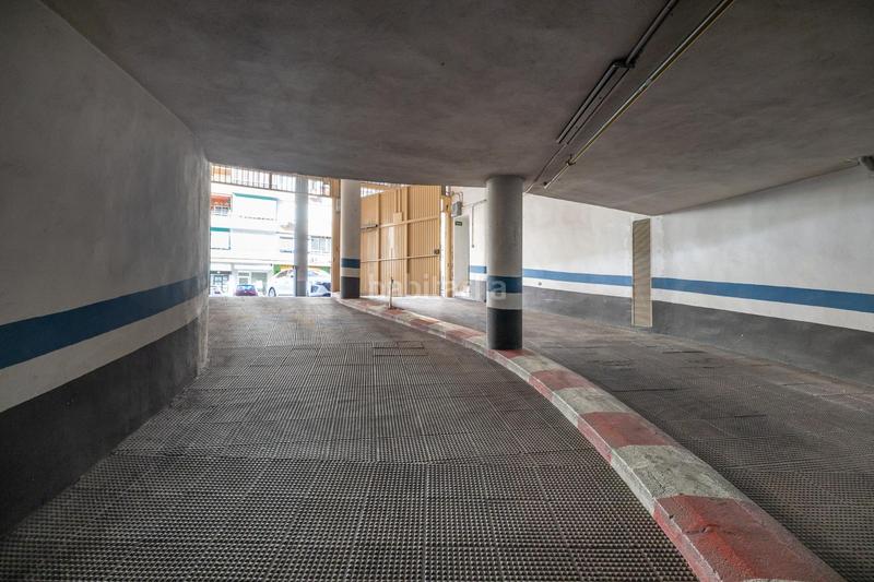 Foto f1df4db2-f849-4c74-a15c-97ccd1b72141. Posto auto in Barrio de Zaidín Granada