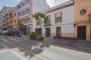 Edifici  Calle tetuán. Inversores!! edificio en pleno centro de linares!!