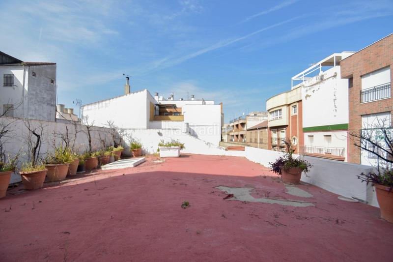 Foto da45ab7d-5fd1-47f3-97b9-d2b175252f80. Edificio inversores!! edificio en pleno centro !! en Linares
