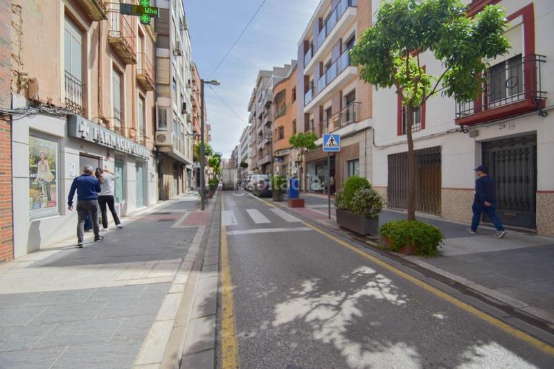 Foto e7059992-c0f6-4b3a-96f5-65249ed137e8. Edificio inversores!! edificio en pleno centro !! en Linares