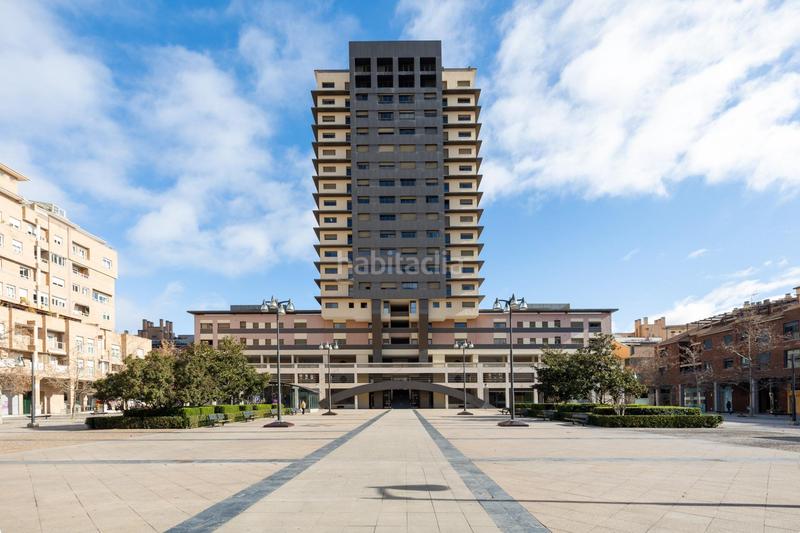 Foto 4ce43c60-8381-421c-8066-078a9b4a3d1e. Local comercial a Plaza de Toros Granada