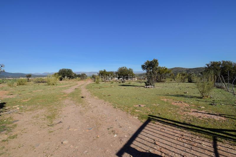 Foto 10ec5efe-fc54-451d-a89f-8c39656cd32f. Finca rústica parcela rústica con proyecto de explotación ganadera y nave de aperos 14,63 ha en Lugros