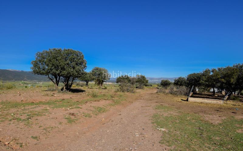 Foto a8622a73-39c3-428f-b01e-048b901422eb. Finca rústica parcela rústica con proyecto de explotación ganadera y nave de aperos 14,63 ha en Lugros
