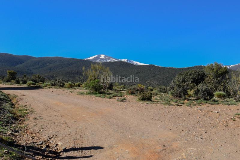 Foto e59c3aac-f3ea-455e-bf83-abca01721f0f. Finca rústica parcela rústica con proyecto de explotación ganadera y nave de aperos 14,63 ha en Lugros