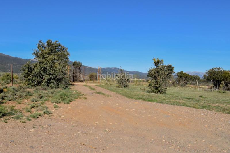 Foto e73a7b31-00fb-42c6-a147-704c8d721631. Finca rústica parcela rústica con proyecto de explotación ganadera y nave de aperos 14,63 ha en Lugros