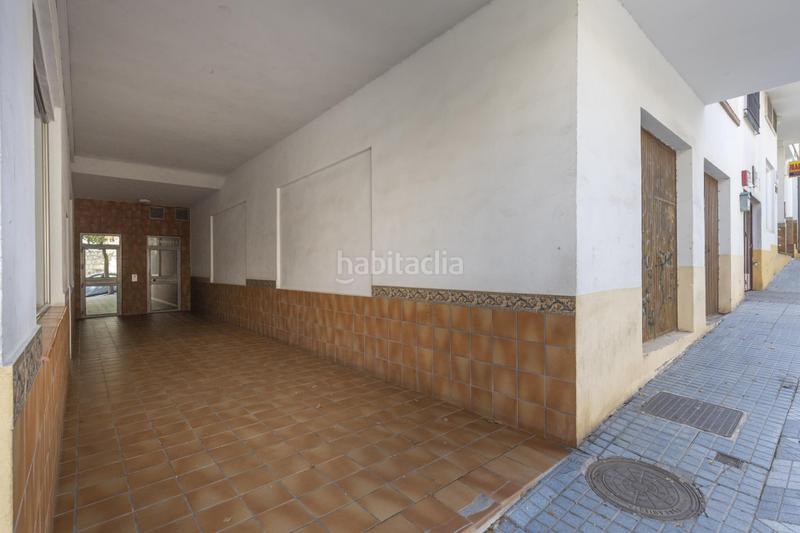 Foto f7d6a107-3ef1-4ea2-9a72-8689e5efc32e. Local comercial a Albuñol