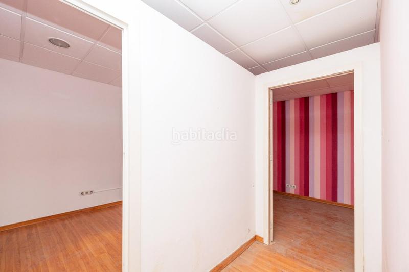 Foto d39a1d48-6e1d-48da-af9f-8231c84cfe27. Local commercial dans isaac albeniz 10 dans Plaza de Toros Granada