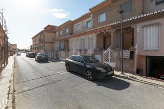 Casa adossada a Cijuela. Adosado con todas las comodidades en cijuela, listo para entrar