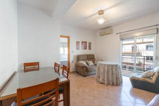 Appartement  Avenida de blas de otero. Estupendo piso junto al metro