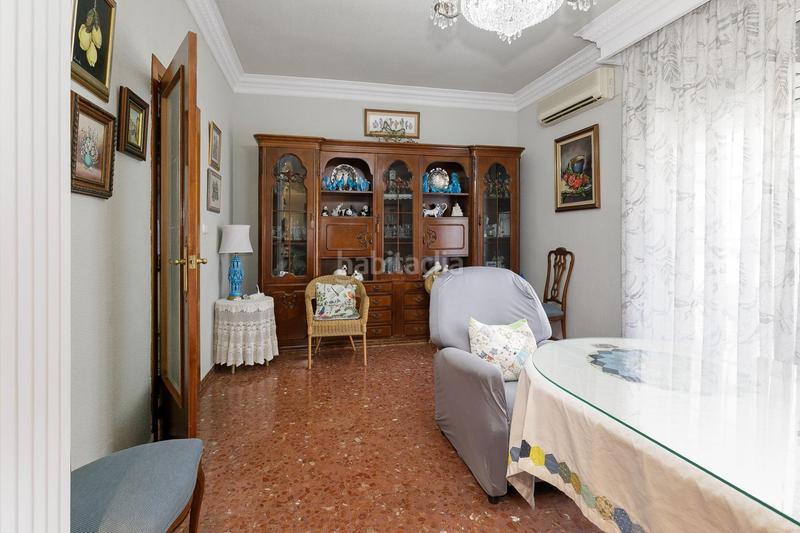 Foto 64b02079-3f14-4dc8-8098-504cc9e1b4e3. Casa adosada tu nuevo hogar y tu futuro negocio te esperan en el centro en Maracena