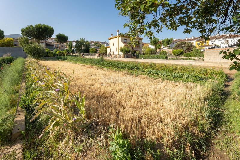 Foto 728c90fa-8cc3-4522-be2f-2bc345af7eac. Terreno residencial terreno urbano 1060m en la zubia en Zubia (La)