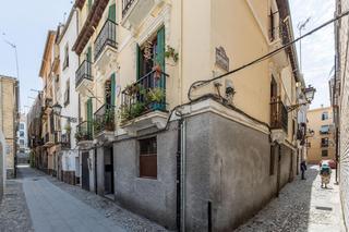 Édifice à San Matías - Realejo. Edificio de 3 plantas independientes en el corazón de realejo