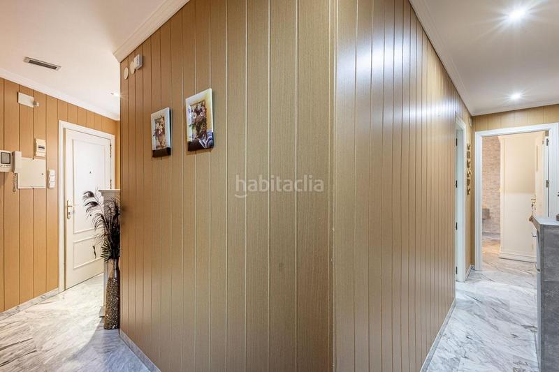 Foto 0d681c66-6e44-484b-80d1-e64f9a448761. Piso  en palacio de deportes en Castaño - Mirasierra Granada