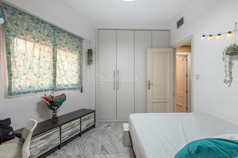 Foto f7b1c03c-9965-4a0f-83da-b816395c4601. Piso  en palacio de deportes en Castaño - Mirasierra Granada