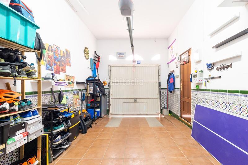 Foto 711a560d-cba6-4cf5-ac3a-c88a0f508217. Casa adosada en calle alhambra 41 en Fuente Vaqueros