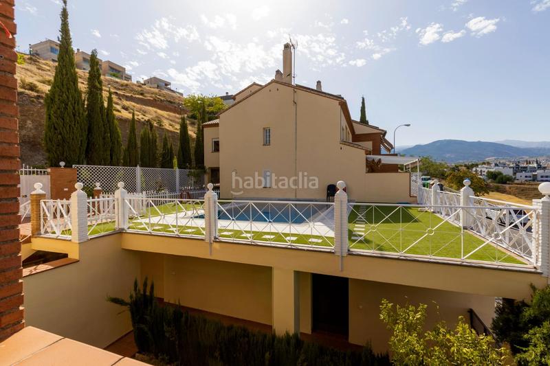 Foto f6921cd8-5d5d-4e49-9d94-0c7447d2e6c2. Reihenhaus mit heizung parking pool in Camino de los Neveros - Serrallo Granada