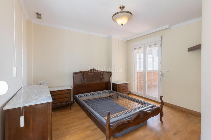 Foto fa6c80ee-2616-49cc-953d-b3492f2b72b3. Reihenhaus mit heizung parking pool in Camino de los Neveros - Serrallo Granada