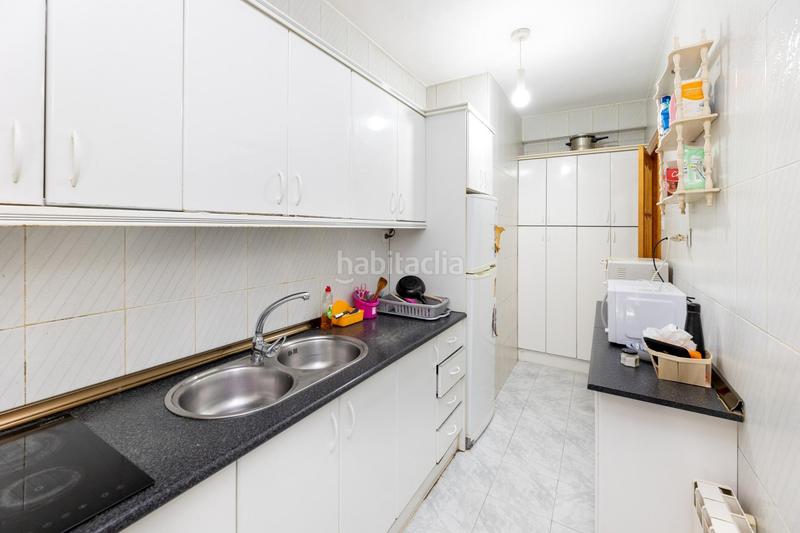 Foto b729b5e8-a1a5-4eeb-8c5f-08c5f7961cd6. Piso oportunidad única en el centro ! piso en venta en pedro antonio de alarcón en Granada