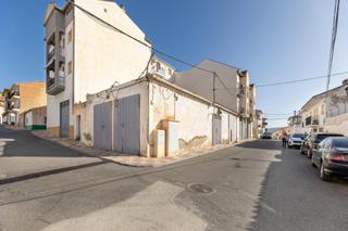 Terreny residencial a Calle cuba 13. Estupendo solar en alhama de granada