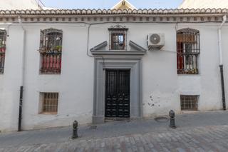 Edifici  Del pescado 5. Edificio en venta junto al salón